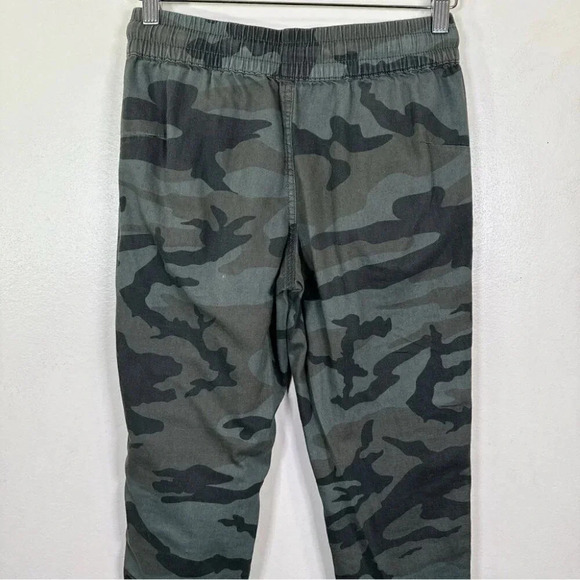 Aritzia Womens Size Xsmall Tna Alix  Camo Jogger - Picture 11 of 13